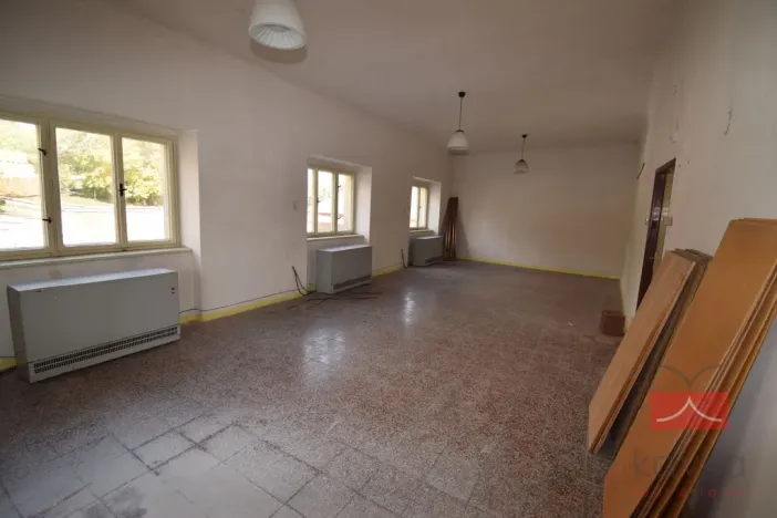 Pronájem komerční nemovitosti, Pelhřimov, Svatovítské náměstí, 175 m2