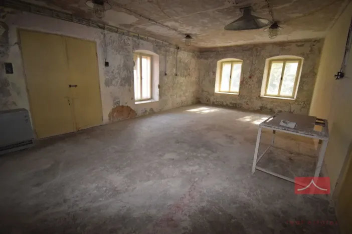 Pronájem komerční nemovitosti, Pelhřimov, Svatovítské náměstí, 175 m2