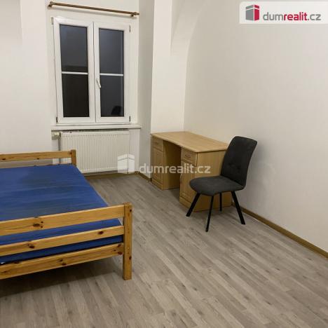 Pronájem bytu 1+kk, Praha 8, Zenklova, 17 m2