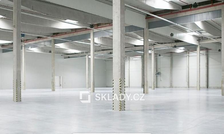 Pronájem skladu, Kladno, 30000 m2