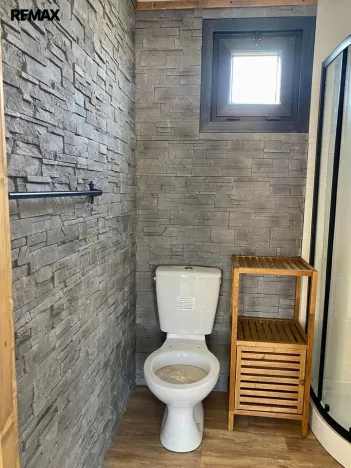 Prodej atypického bytu, Ostrov, Karlovarská, 39 m2