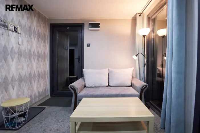 Prodej atypického bytu, Ostrov, Karlovarská, 39 m2