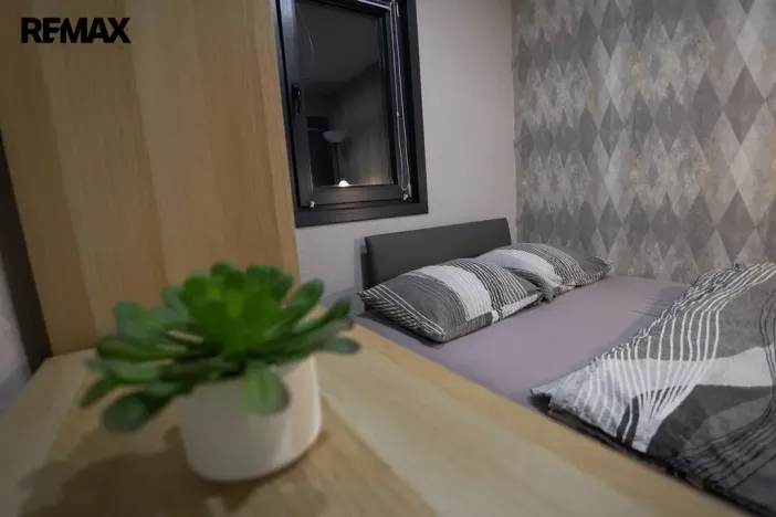 Prodej atypického bytu, Ostrov, Karlovarská, 39 m2