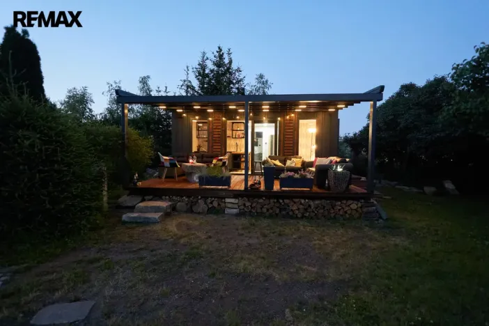 Prodej atypického bytu, Ostrov, Karlovarská, 39 m2