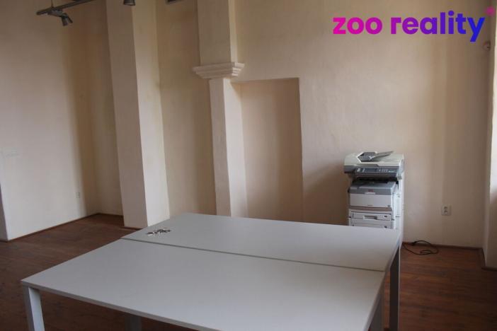 Pronájem kanceláře, Terezín, Akademická, 131 m2