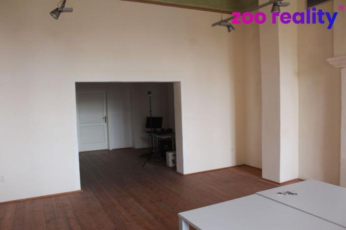 Pronájem kanceláře, Terezín, Akademická, 131 m2