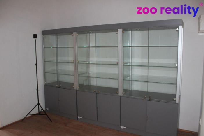 Pronájem kanceláře, Terezín, Akademická, 131 m2