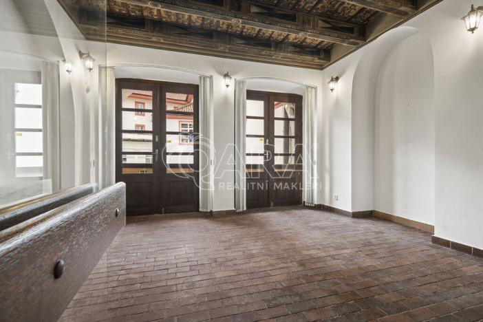 Pronájem kanceláře, Praha - Staré Město, Konviktská, 371 m2