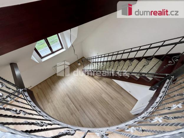 Prodej bytu 2+kk, Mariánské Lázně, Chopinova, 70 m2