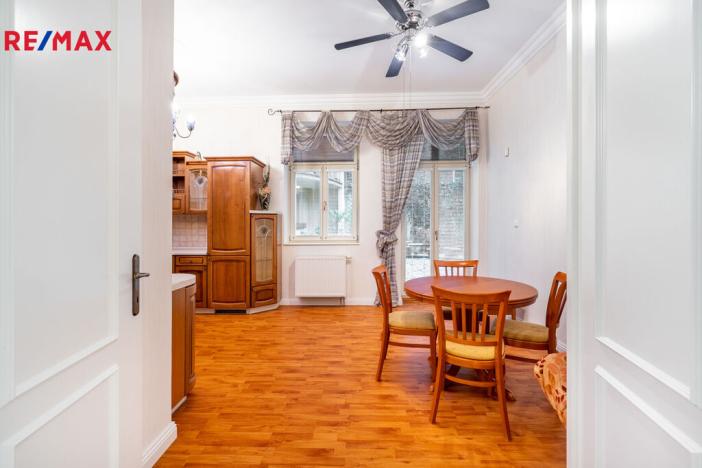 Prodej bytu 3+1, Karlovy Vary, Mariánskolázeňská, 119 m2