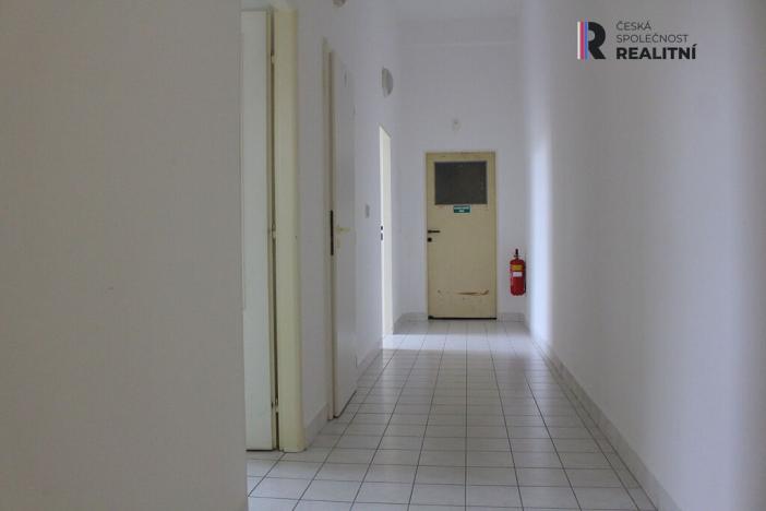 Pronájem kanceláře, Karlovy Vary - Rybáře, Sokolovská, 270 m2