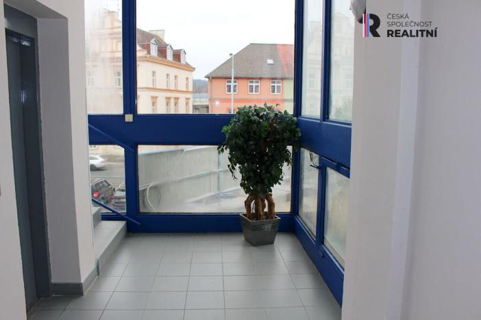 Pronájem kanceláře, Karlovy Vary - Rybáře, Sokolovská, 270 m2