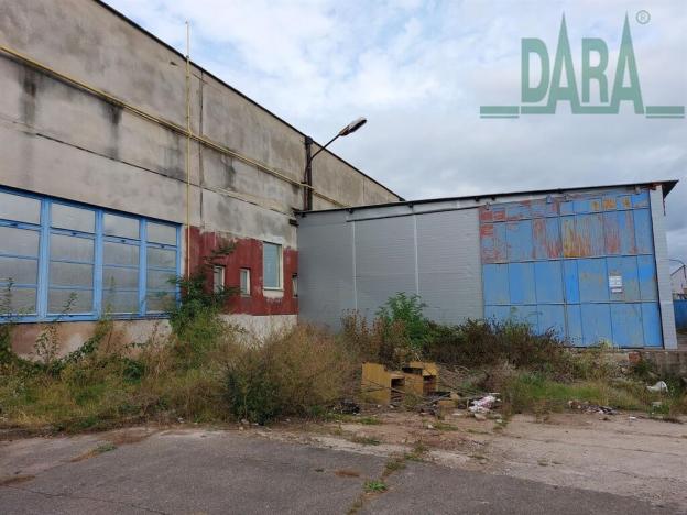 Pronájem výrobních prostor, Český Brod, 4600 m2