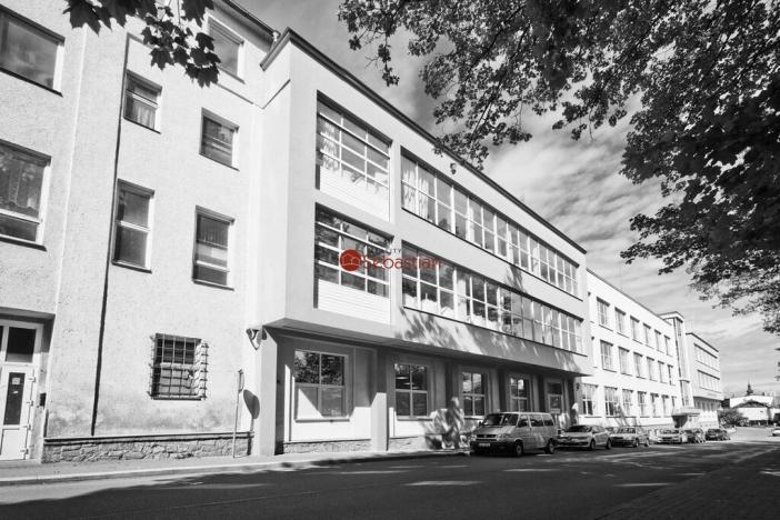 Pronájem skladu, Pelhřimov, Křemešnická, 1000 m2