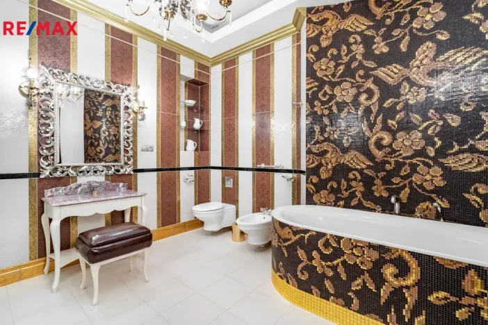 Prodej bytu 5+1, Karlovy Vary, U Imperiálu, 253 m2