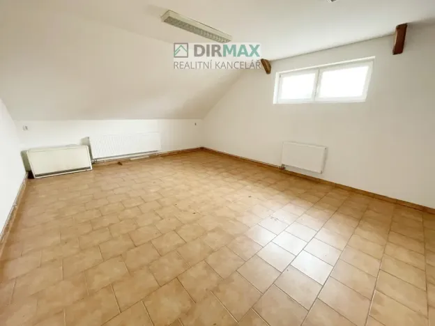 Prodej výrobních prostor, Klatovy - Luby, 3000 m2
