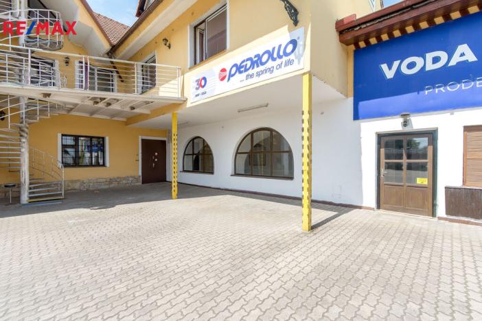 Pronájem obchodního prostoru, Hradec Králové - Kukleny, Pražská třída, 196 m2