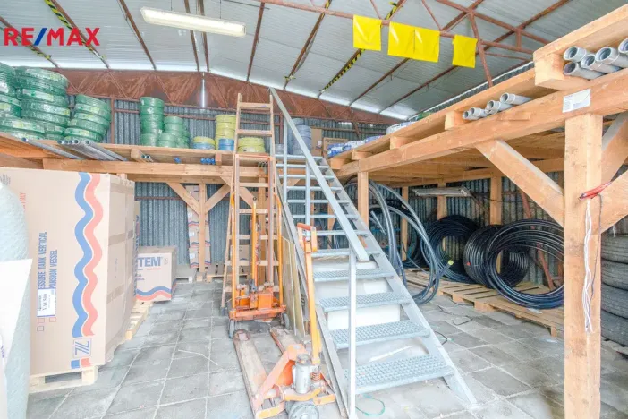 Pronájem obchodního prostoru, Hradec Králové - Kukleny, Pražská třída, 196 m2