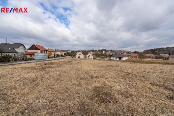 Prodej pozemku pro bydlení, Jinošov, 3987 m2