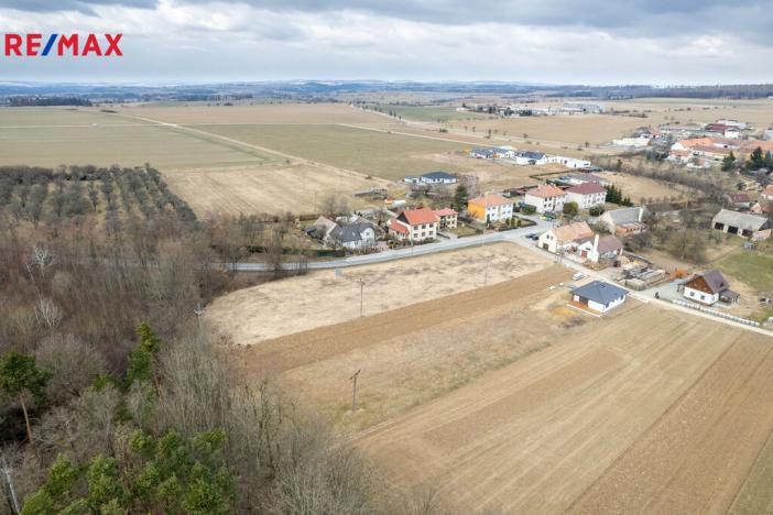 Prodej pozemku pro bydlení, Jinošov, 3987 m2