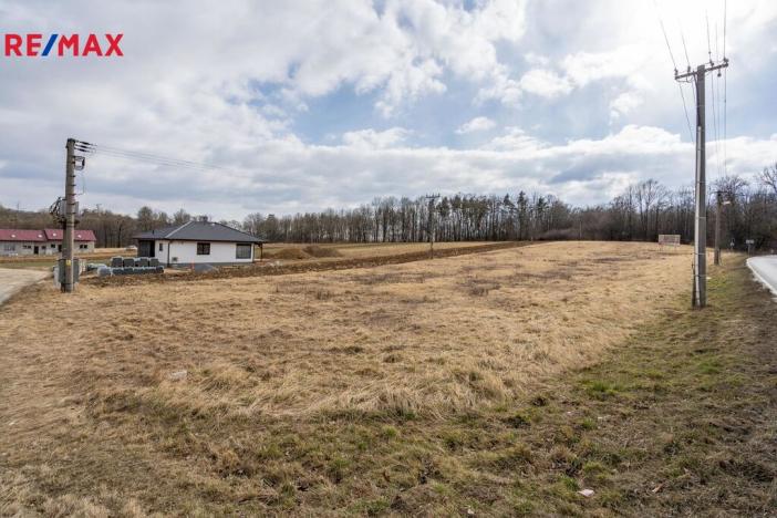 Prodej pozemku pro bydlení, Jinošov, 3987 m2