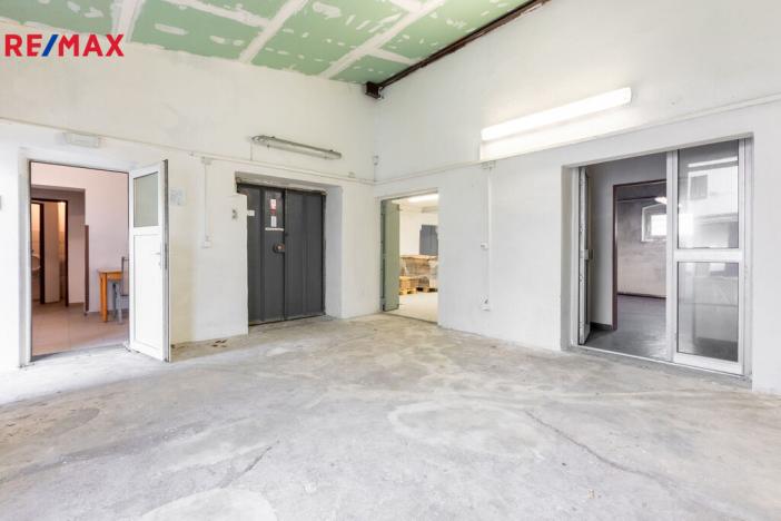 Prodej skladu, Chodov, Poděbradova, 1000 m2