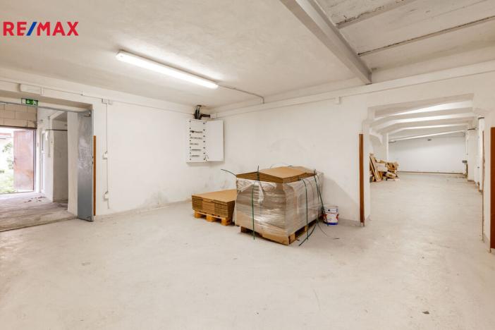 Prodej skladu, Chodov, Poděbradova, 1000 m2