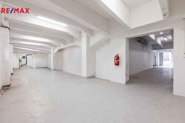 Prodej skladu, Chodov, Poděbradova, 1000 m2