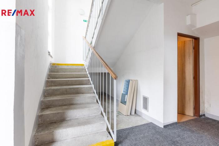 Prodej skladu, Chodov, Poděbradova, 1000 m2