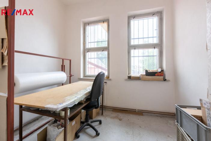 Prodej skladu, Chodov, Poděbradova, 1000 m2