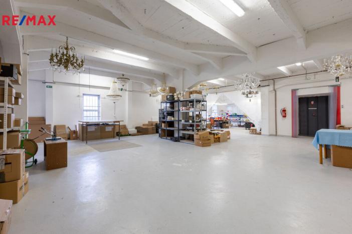 Prodej skladu, Chodov, Poděbradova, 1000 m2