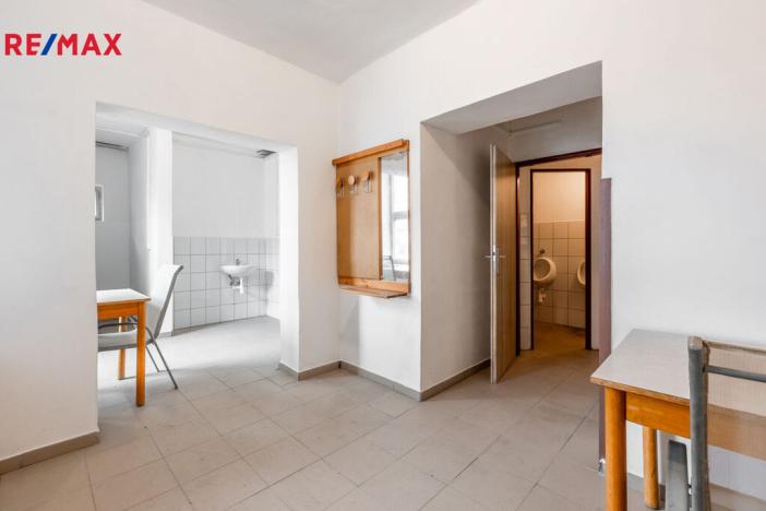 Prodej skladu, Chodov, Poděbradova, 1000 m2