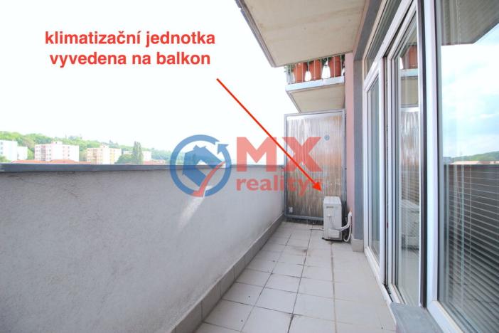 Pronájem bytu 1+kk, Praha - Vysočany, Skloněná, 51 m2