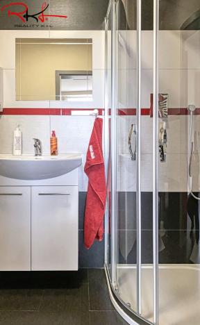 Pronájem kanceláře, Martiněves, 32 m2