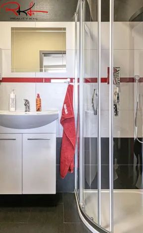 Pronájem kanceláře, Martiněves, 32 m2