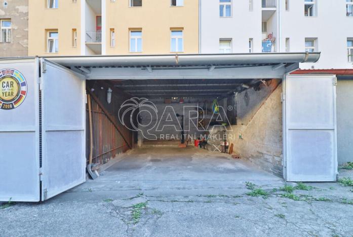 Prodej garáže, Praha - Žižkov, Čajkovského, 16 m2