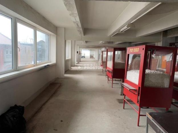 Pronájem výrobních prostor, Králův Dvůr, Tovární, 7000 m2