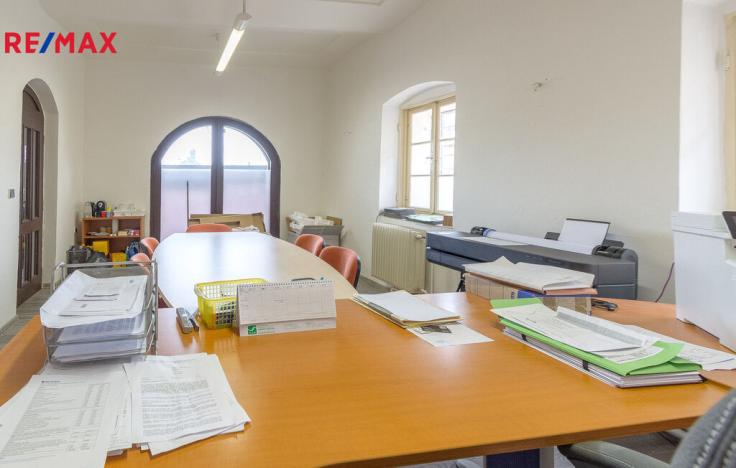 Prodej činžovního domu, Dašice, náměstí T. G. Masaryka, 450 m2