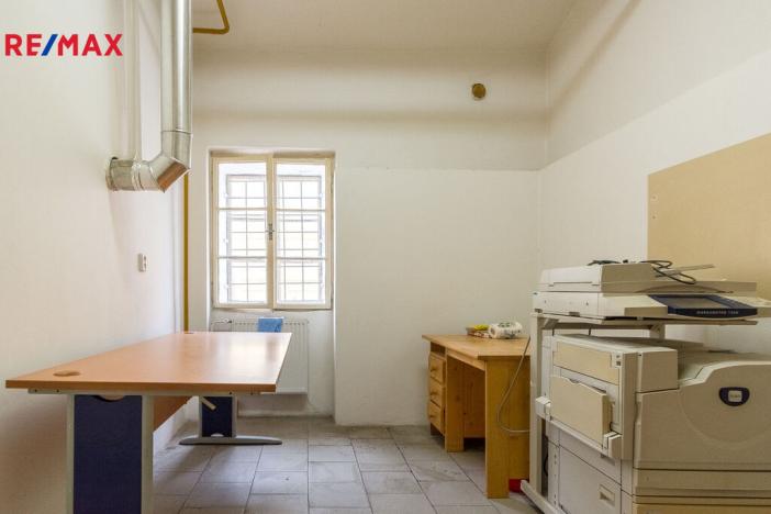 Prodej činžovního domu, Dašice, náměstí T. G. Masaryka, 450 m2