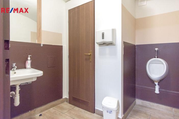 Prodej činžovního domu, Dašice, náměstí T. G. Masaryka, 450 m2