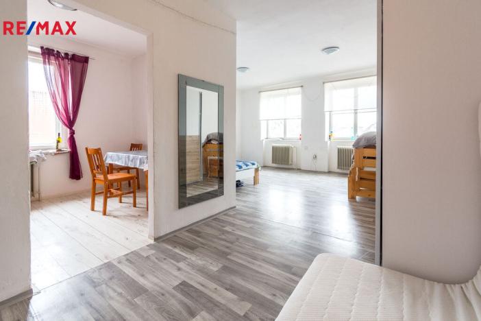 Prodej činžovního domu, Dašice, náměstí T. G. Masaryka, 450 m2