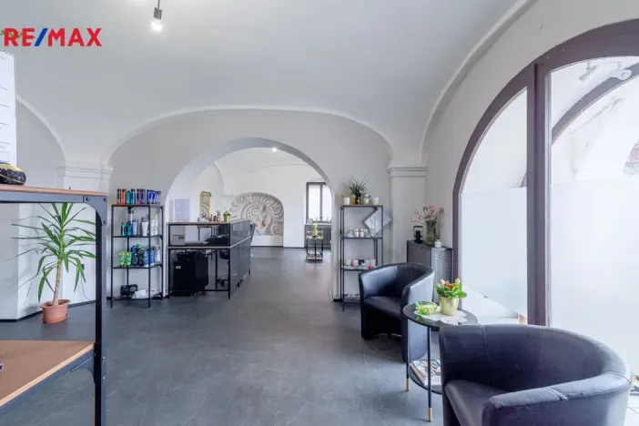 Prodej činžovního domu, Dašice, náměstí T. G. Masaryka, 450 m2