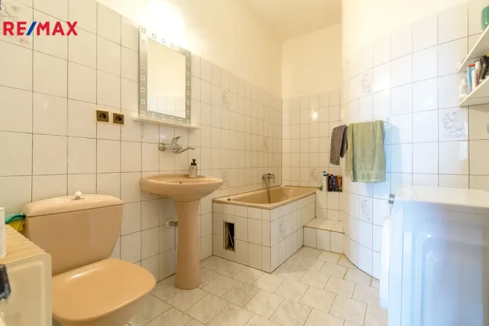 Prodej činžovního domu, Dašice, náměstí T. G. Masaryka, 450 m2