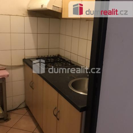 Pronájem bytu 1+kk, Praha - Hostavice, Pilská, 17 m2