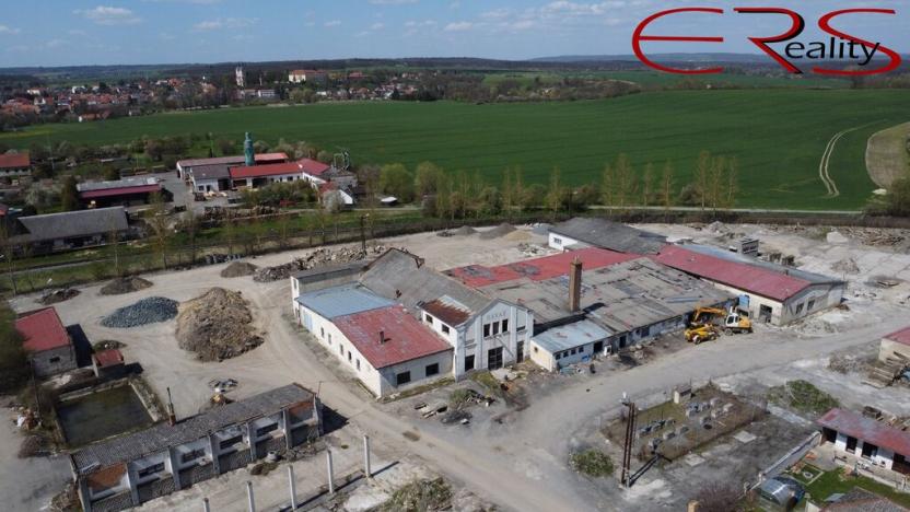 Prodej výrobních prostor, Rožďalovice, 42547 m2