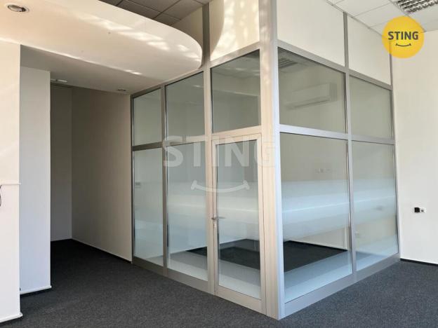 Pronájem obchodního prostoru, Ostrava, Masarykovo náměstí, 240 m2