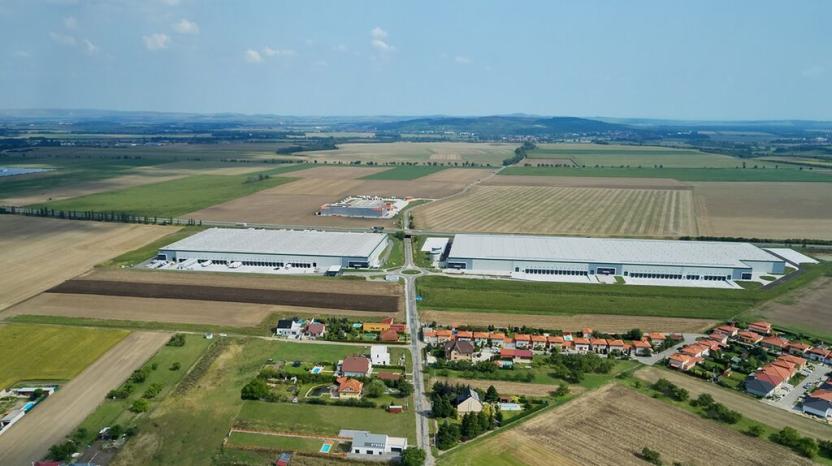 Pronájem skladu, Syrovice, 5061 m2