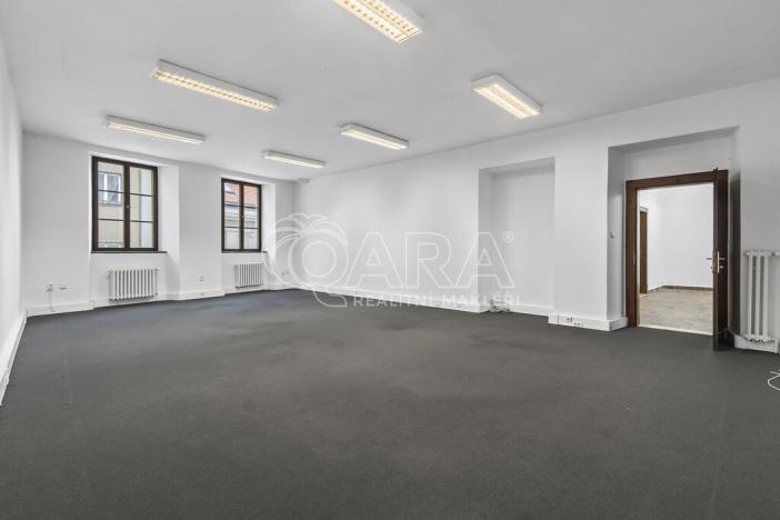 Pronájem kanceláře, Praha - Staré Město, Konviktská, 226 m2
