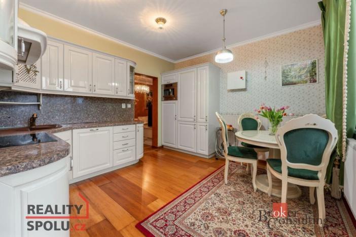 Prodej bytu 3+1, Liberec - Liberec VI-Rochlice, Nádvorní, 72 m2