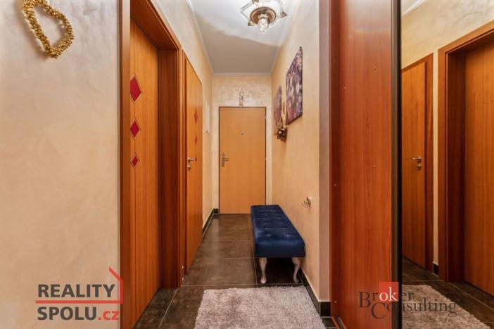 Prodej bytu 3+1, Liberec - Liberec VI-Rochlice, Nádvorní, 72 m2